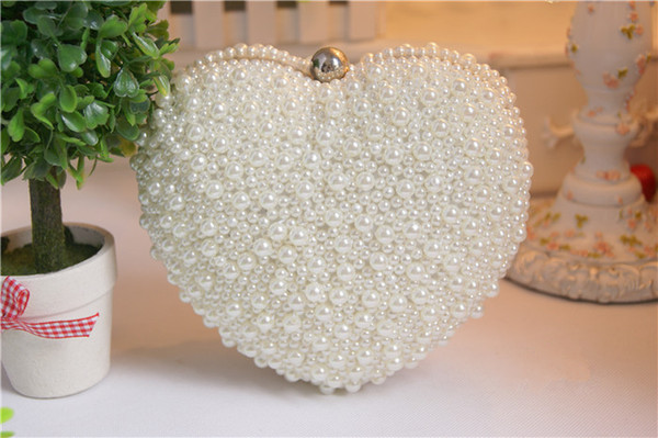 2017 New Arrival Mini Bridal Hand Pearls Bags Sweetheart Bag Dinner Handbag Fashion Modern Metal Chain Shoulder Evening Bags 18cm*19cm