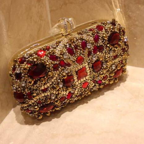 Luxury Red Crystals Bridal Hand Bags Evening Clutch Bags Wedding Handbag Designer Gold Formal Party Beaded Purse Bridal Accessories