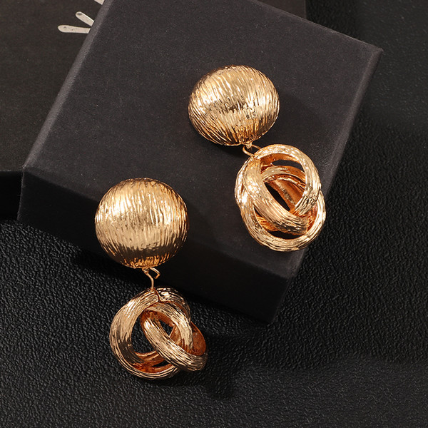 NAIZHU New Wedding Accessories Earring Exaggerated Personality Metal Earrings Fashion Alloy Earrings Retro Atmospheric Circle Earrings