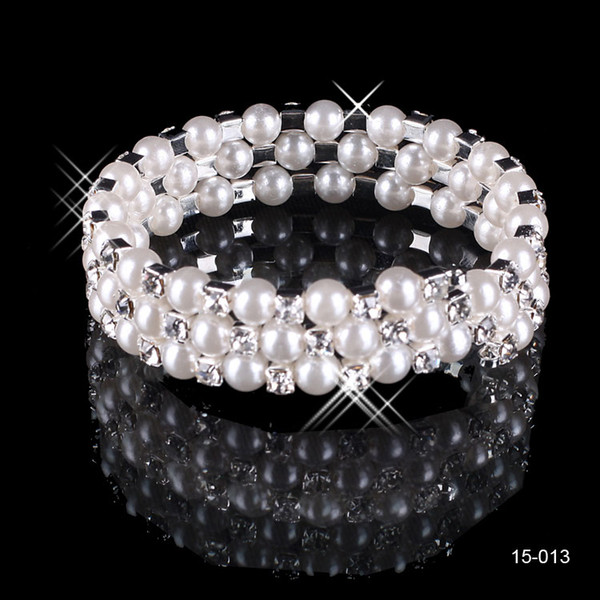 New Arrival Real Image In Stock 15013 Fashion In Stock New 3 Row White Pearls Bridal Bracelets Prom Evening Party Wear Bridal Jewelry