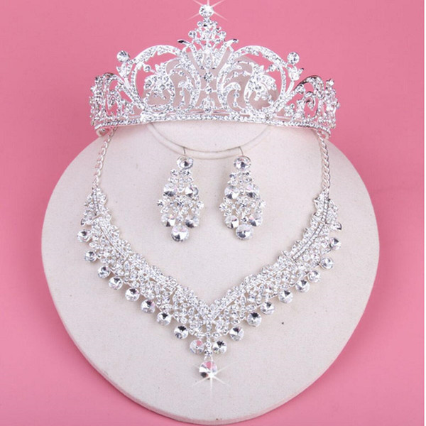 2017 Luxury Drop Rhinestone Wedding Jewelry Set Necklace Crown Tiaras Crown Earrings Headwear Beading Three-Piece Party Bridal Accessories