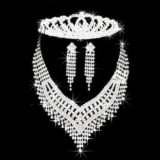 2015 Fashion Bright Rhinestone Crown Tiaras Silver Wedding Necklace Earrings Bridal Jewelry Set Princess Women Favors Wedding Gift CN138