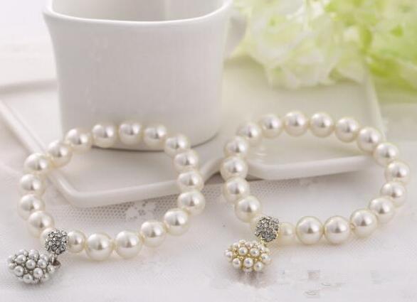 Luxury Fashion Designer Pearl Beaded Bracelet Bridal Charm Jewelry For Women Lady Girl Beautiful Elastic Bracelet Lovely Wedding Jewellery