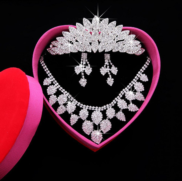 Wedding Bridal Crown Earrings Necklace 2018 Bridal Jewelry Sets Shining Rhinestones Prom Formal Party Wear Jewelry Set Quinceanera Wear