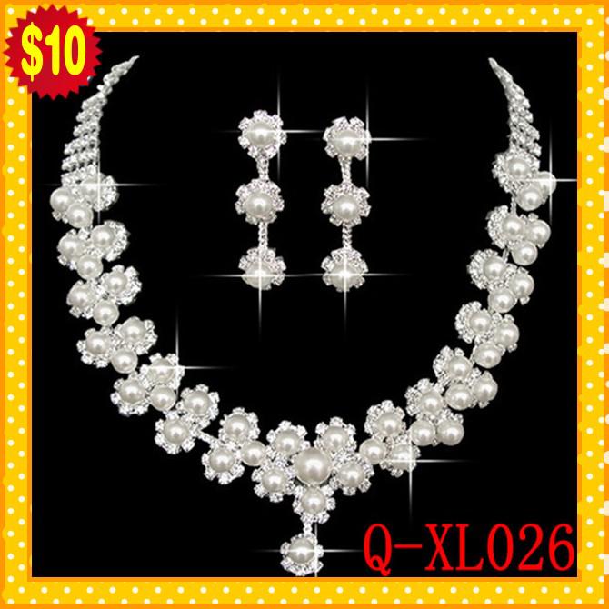 STOCK 2019 Romantic Pearl Designer With Crystal Cheap Two Pieces Earrings Necklace Rhinestone Wedding Bridal Sets Jewelry Set Jewerly 2018