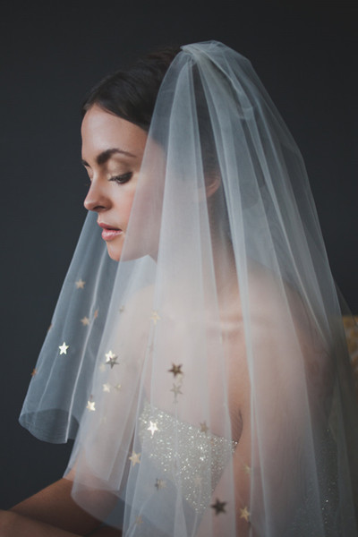 Eye Catching Short Wedding Veils 1.5m 2 Layers Soft Tulle with Stars New Arrival 2020 Fancy Wedding Accessories Bridal Veils