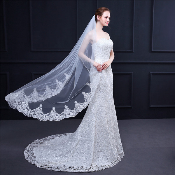 Hot Sale Elegant Wedding Veil Wedding Accessories Short Wedding Veil White Ivory One Layer Bridal Veil Appliques Lace Edge