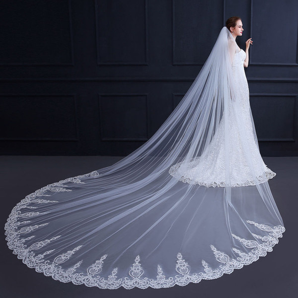 Elegant White Ivory Cathedral Wedding Veils Long Lace Edge Bridal Veil with Comb Wedding Accessories Bride Veil For Wedding