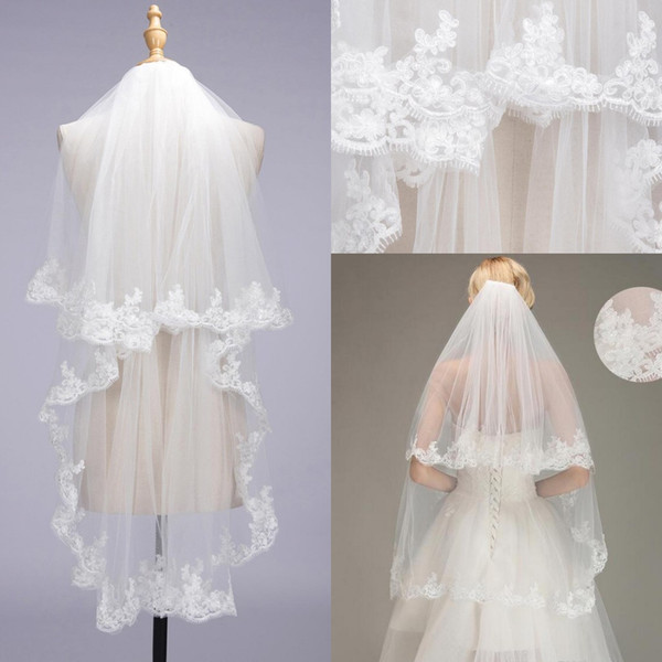 Two Layer White Ivory Short Wedding Bridal Veils Fingertip Length Tulle Lace Applique Short Bridal Accessories With Comb CPA1437