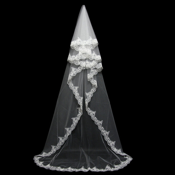 Hot selling Wedding Veils Two Layers Gorgeous Appliques Lace on Edge With Beads Chapel Length Bridal Veil Cheap Made