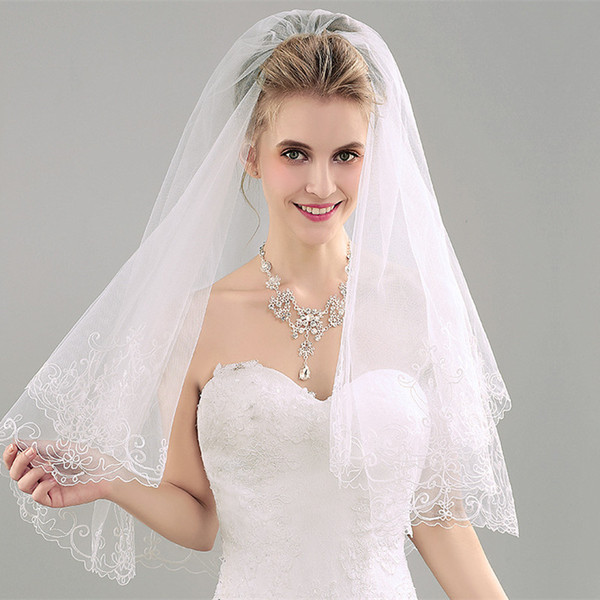 Top Quality Bridal Veils Soft tulle with Embrodier Short Wedding veils with Comb High Quality Wedding Accessories European Style