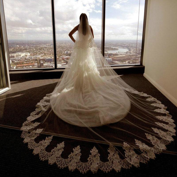 2018 New High Quality Long White Ivory Wedding Veil Appliques Lace Beaded Bridal Veils Bride Wedding Accessories For Wedding Dresses QC1214