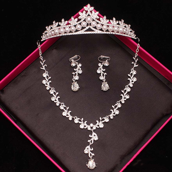 Top Sale Bridal Jewelry Set Three Piece Crown Earring Necklace Jewelry Bling Bling Wedding Party Accessories