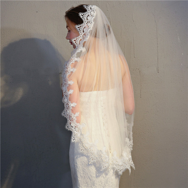 Short Fingertip Veils Tulle Boho Bridal Wedding Veil with comb Lace Edge cheap 2022new veils