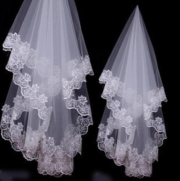 2019 New Cheap White Ivory Short Lace Edge Wedding Veils Two Layers Tulle With Matched Comb Bridal Accessories Hot Selling A03