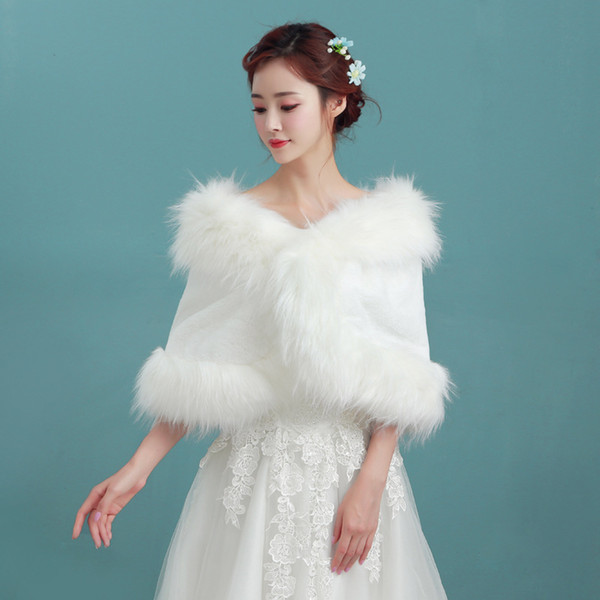 2017 Fall Winter Bridal Wraps Warm Bridal Shawls Wedding Accessories Free Size Bridal Jackets Cheap Faux Fur Ivory Color