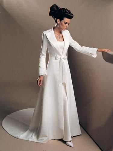 Winter Wedding Coats Bridal Cloak Jackets Sweep Train Long Sleeves White Wedding Satin Shrugs Special Occasion Wraps 