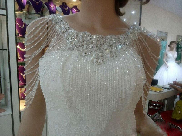 2015 Luxurious Crystal Rhinestone Jewelry Bridal Wraps White Lace Wedding Shawl Jacket Bolero Jacket Wedding Dress Beaded Bridal Winter Coat