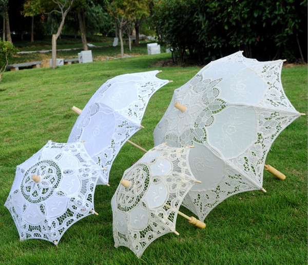 Stock Ivory Lace Bridal Wedding Parasol White Lace Umbrella Victorian Lady Costume Accessory Bridal Party Decoration Parasols Cheap