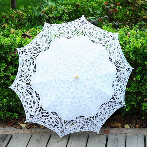 Gorgeous 2018 Bridal Wedding Umbrella Lace Fabric Wooden Handle Bridal Summer Parasol Bulk Wedding Accessories Made in China