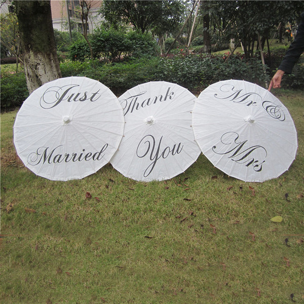 bridal wedding parasols White paper umbrellas Chinese handcraft umbrella Diameter 84cm wholesale print letter just married MR and MRS