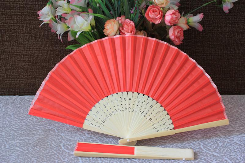 Free 21cm 100pcs/lot silk hand fan silk wedding fan with organza gift bag packing