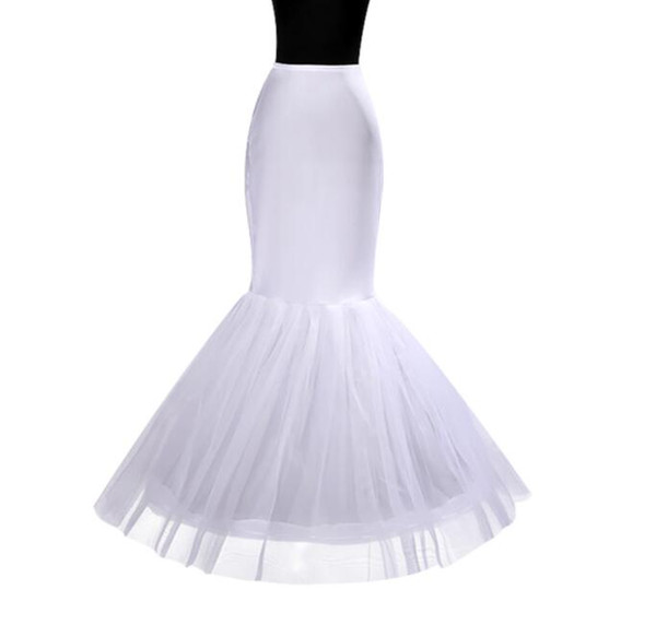 European and American bridal petticoats gown with a large fishtail crinoline skirt dress wedding slip white tufted under skirt