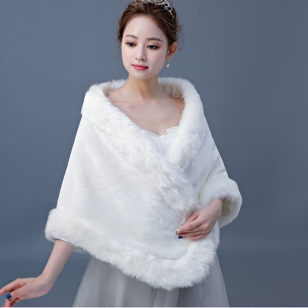 New Arrival One Size Sleeveless Faux Fur Wedding Wraps Elegant Winter Warm Shrug Bridal Shawl for Wedding Party