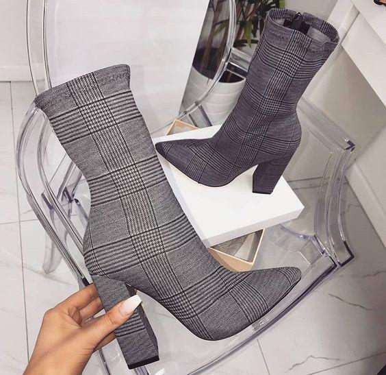 Fashion Gingham Designer Women Boots 10 CM Chunky Heels Pointed Toe Shoes Grey Cloth Mid-Calf Knight Boot