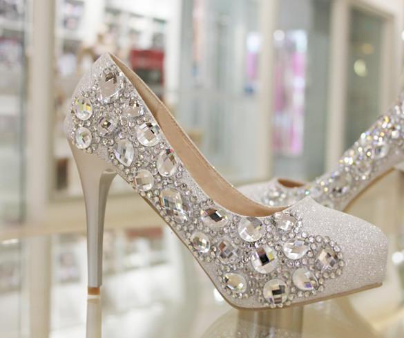 2017 New Fashion Sexy Women Silver Rhinestone Wedding Shoes Platform Pumps High Heels Crystal Shoes Silver Women Shoes