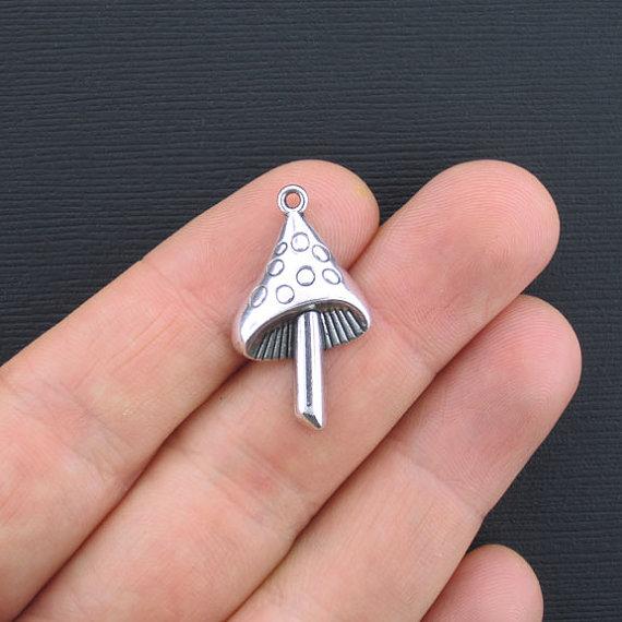 Little Mushroom Charm Antique Silver Tone Vintage Fashion Jewelry Handmade DIY For Pendants for Bracelet and Necklace