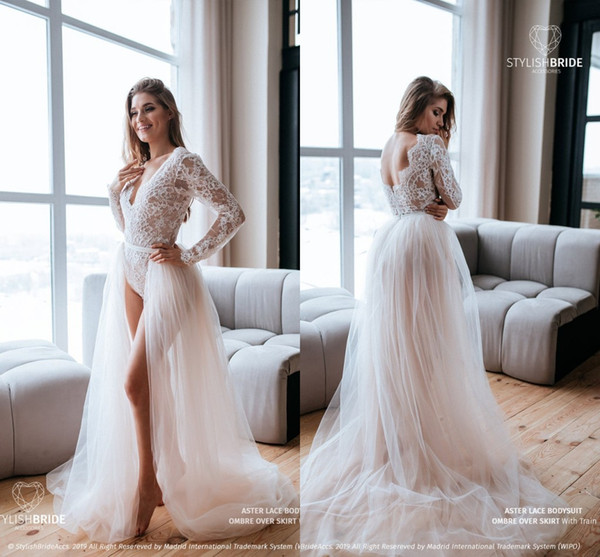 Cheap Long Sleeves Bohemian Wedding Dresses With Detachable Train Light Champagne Open Back Photography Beach Bridal Gown