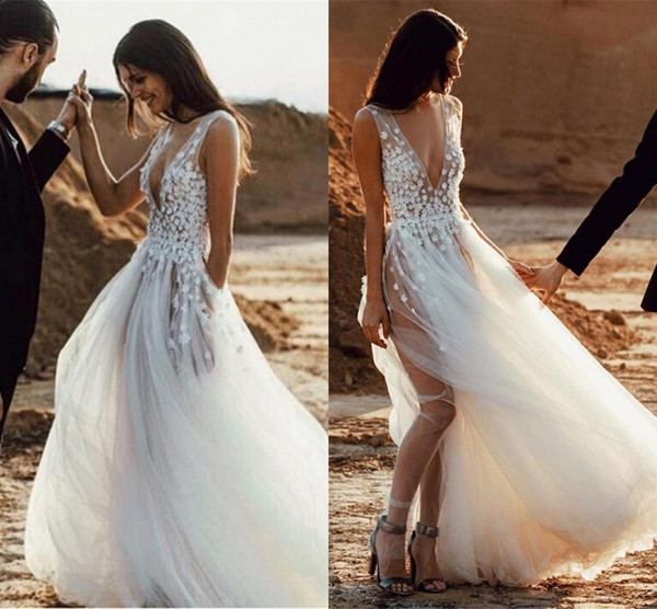 Western Summer Bohemian Wedding Dresses New Sexy See Through Appliques Tulle Long Beach Garden Bridal Gowns Plunging Neck Backless Robe