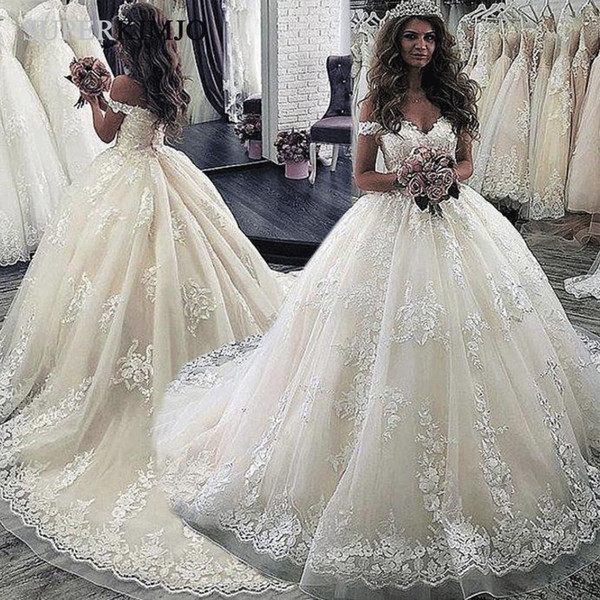 Elegant Off the Shoulder A Line Wedding Dresses Lace Appliques Vintage Plus Size Bridal Ball Gown