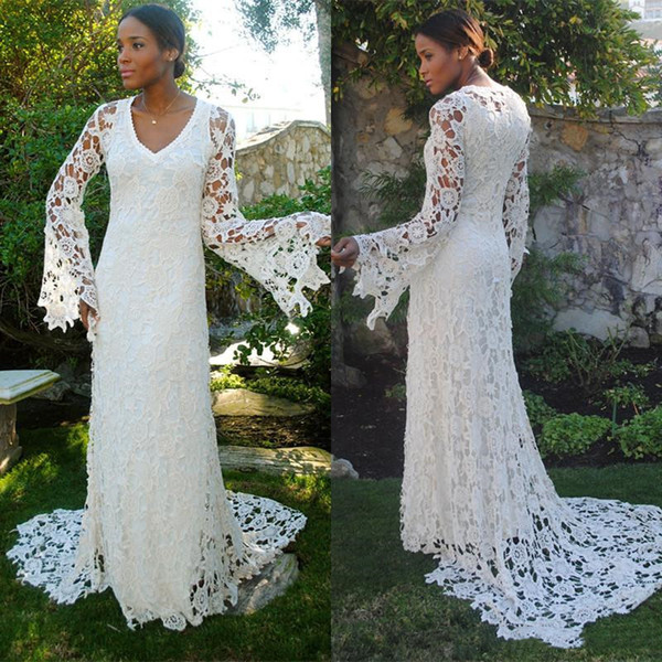 Bohemian Beach Long Sleeves Lace Wedding Dresses Sheer V-Neck Applique A-Line Bridal Gowns Zipper Back Ruched Sweep Train Custom Made