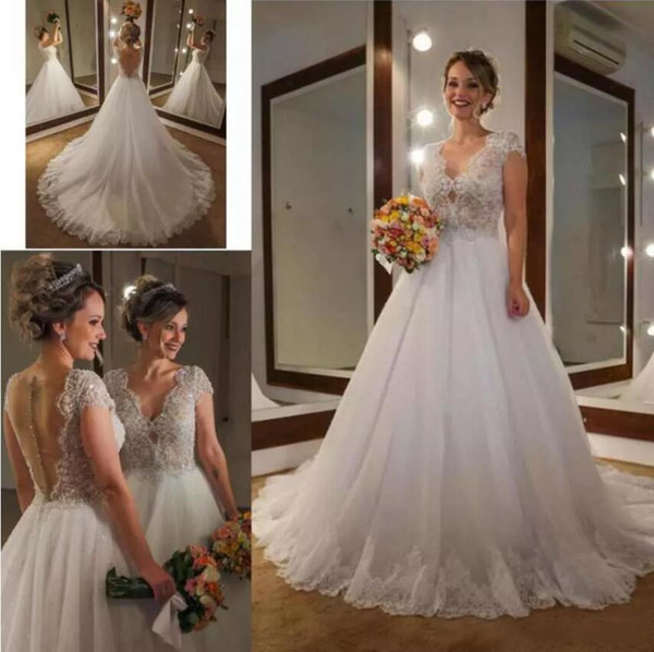 Luxury Wedding Dresses V Neck Sweep Train Bridal Gowns Lace Appliques Button Back Plus Size A Line Wedding Dress