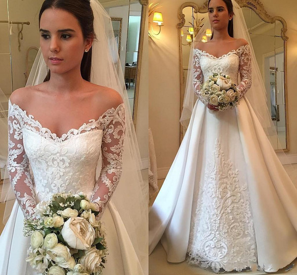 A Line Wedding Dresses Off Shoulder Lace Appliques Long Sleeves Button Back Court Train Plus Size Bridal Gowns Custom