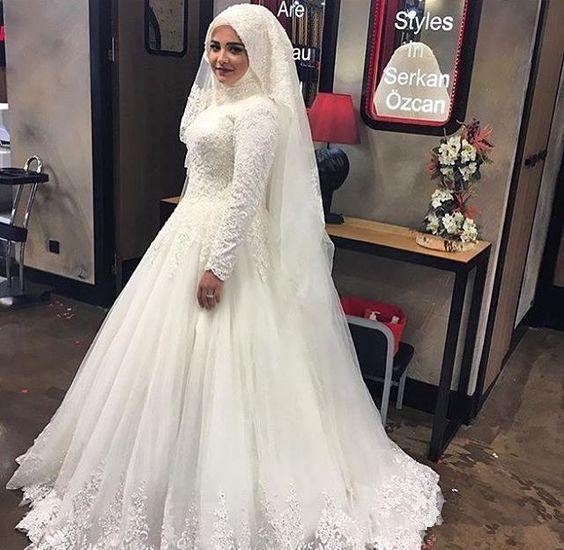 Muslim Lace Long Sleeve Wedding Dresses New High Neck Floor Length Pleats Applique Bridal Gowns Wedding Dress Custom Made Plus Size