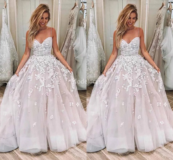 New Arrival Wedding Dresses Spaghetti Strap Deep V-Neck Appliques Sweep Train Garden Church Bridal Gown Castle Chapel Vestidoe De Noiva