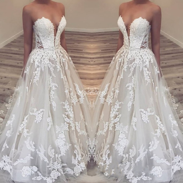 Stylish Lace Wedding Dresses Sweetheart Appliques Sweep Train Tulle Sexy Hot Country Style Bridal Gowns Garden Castle Vestidoe De Noiva