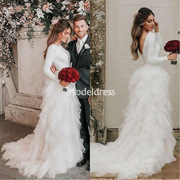 Gorgeous Tiered Wedding Dresses Jewel Neck Long Sleeves Backless Sweep Train Castle Church Bridal Gown Boho Country Garden Vestidoe De Noiva