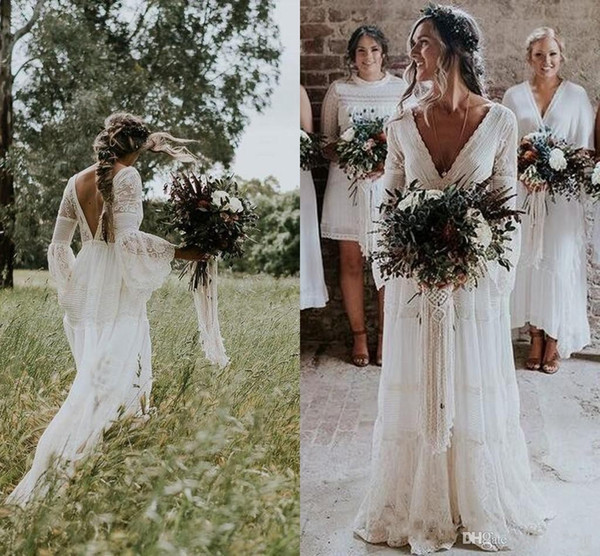 Bohemian Wedding Dresses V Neck Long Trumpet Sleeve A Line Sweep Train Lace Garden Beach Boho Bridal Gowns robe de mariée