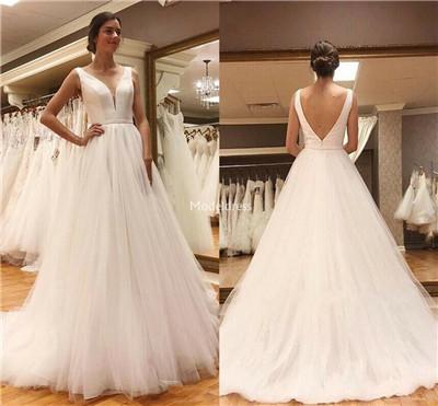 Stylish Wedding Dresses V-Neck Backless A Line Sweep Train Garden Church Bridal Gowns Plus Size Elegant Castle Chapel Vestidoe De Noiva