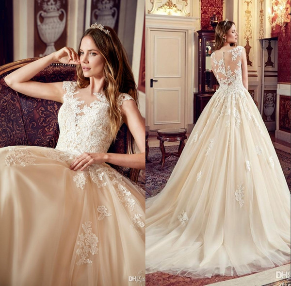 Elegant Champagne A Line Wedding Dresses Lace Appliques Illusion Back Noble Bridal Gown Covered Button robe de mariee