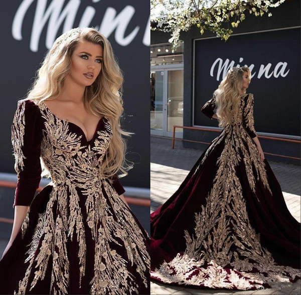 Princess Gold Appliqued Wedding Dresses 1/2 Sleeve Sweetheart Neck Burgundy Velvet Bridal Gown Robe de Mariee