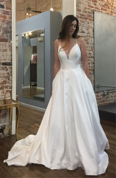 Simple Long Stain Wedding Dresses With Pockets Spaghetti Strap V Neck Open Back Modest Bridal Gowns Vestidos De Noiva Custom Cheap