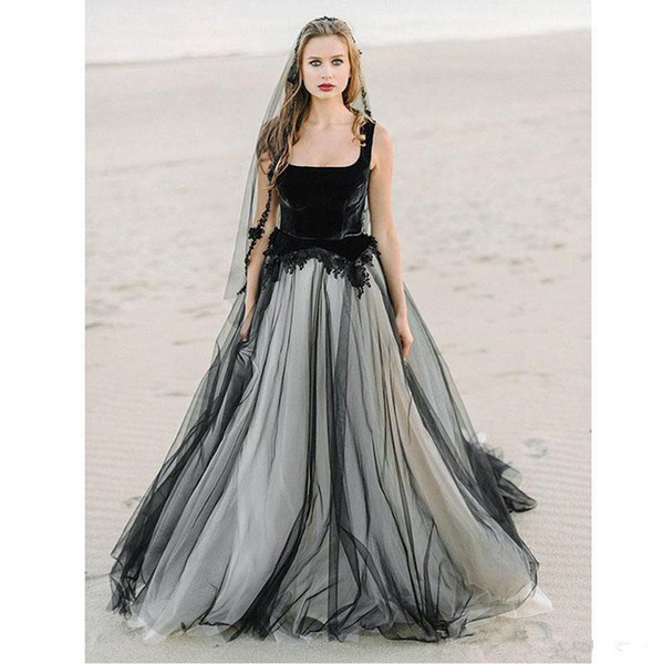 White and Black Gothic Wedding Dresses New Design Custom Hot Selling Applique Backless A-Line Tulle Bridal Gowns Vestidos De Novia W207