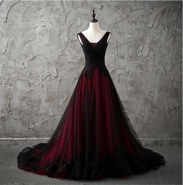 Gothic Black and Red Wedding Dresses Hot Selling New Vestido De Novia Court Train Custom V-Neck Tulle A-Line Lace Bridal Gowns W263