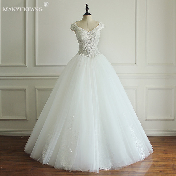 Wedding Dresses with Cap Sleeves Cheap Bridal Gowns V Neck Lace Pearls Appliques Sequins Tulle Victorian Wedding Dresses