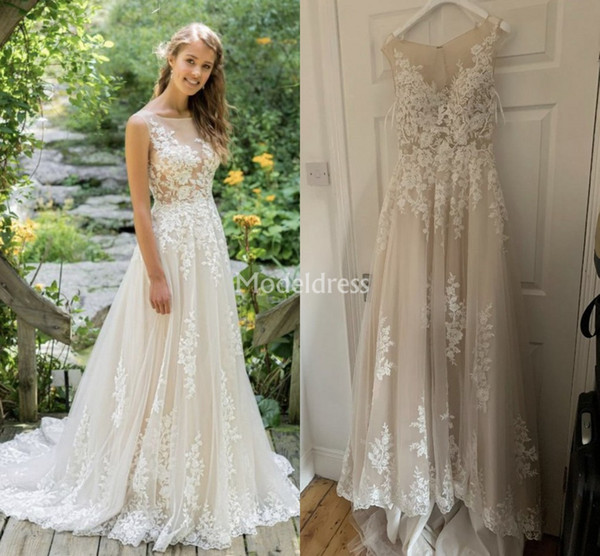 Charming Country Style Lace Wedding Dresses Sheer Neck Court Train Sleeveless Beach Bridal Gowns Illusion Elegant robes de mariée de plage